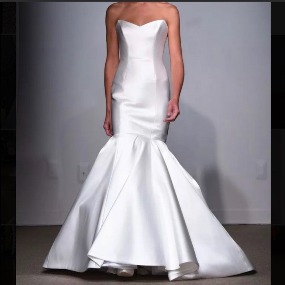 ANNA MAIER MAIJA NARI SILK MERMAID WEDDING DRESS 10